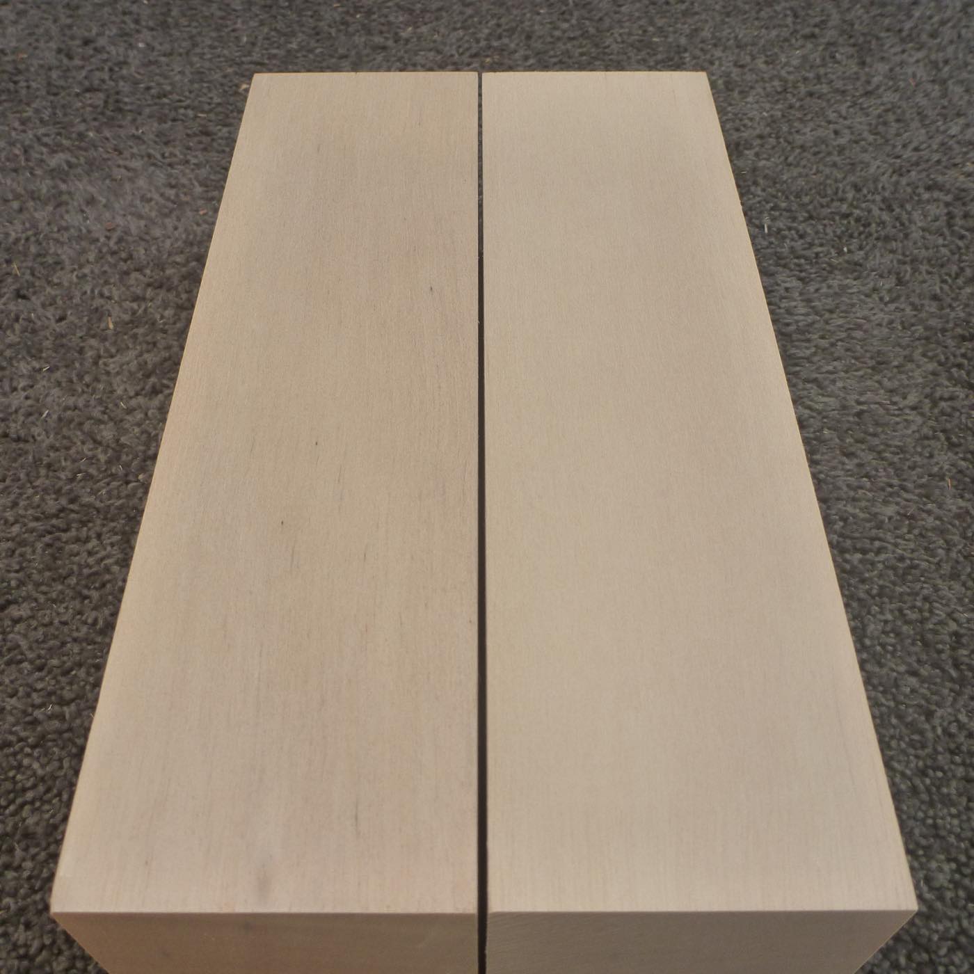 立体彫刻用材 ジェルトン 250×70×70mm JL-K70-250-2