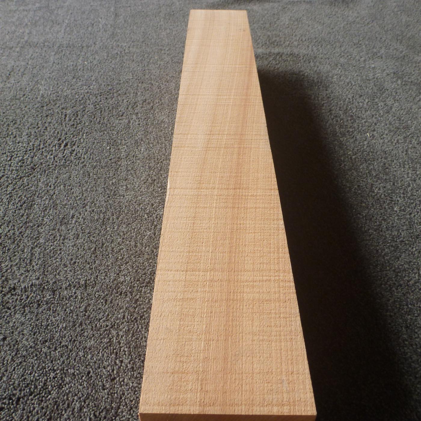桂(カツラ) 角材 750×105×105mm K750105105 Tグレード