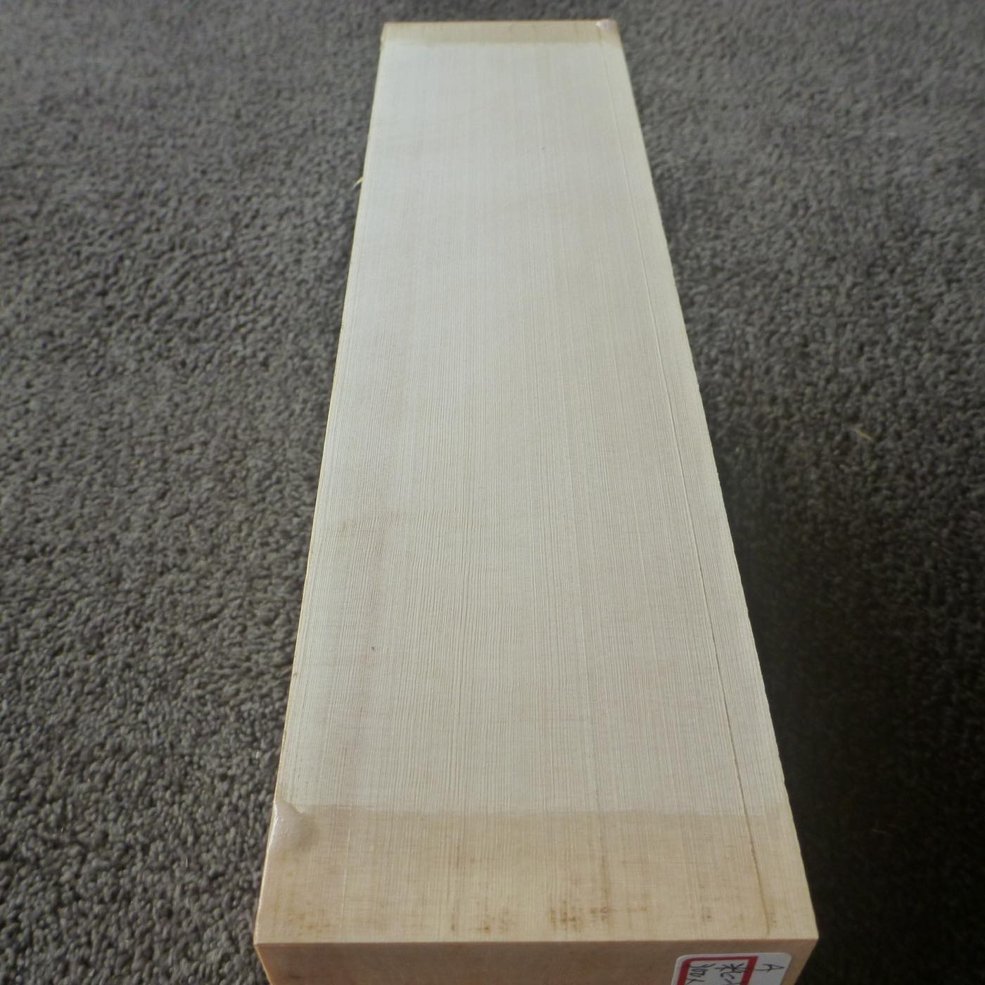 彫刻材 米ヒバ 板目 プレナ仕上げ 530081165 300×81×165mm Aグレード 定番商品