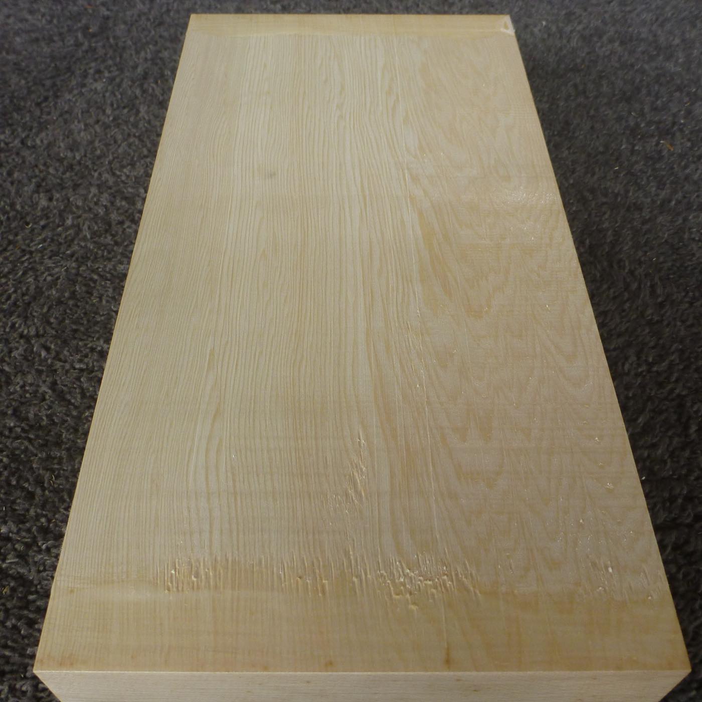 彫刻材 米ヒバ 板目 プレナ仕上げ 530060160 300×60×160mm Aグレード 定番商品