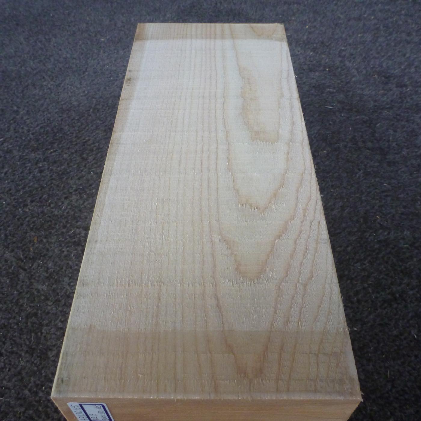 彫刻材 天然木曽檜 柾目盤 ラフ材 L300×T130×W155mm 4B130155 Bグレード 定番商品