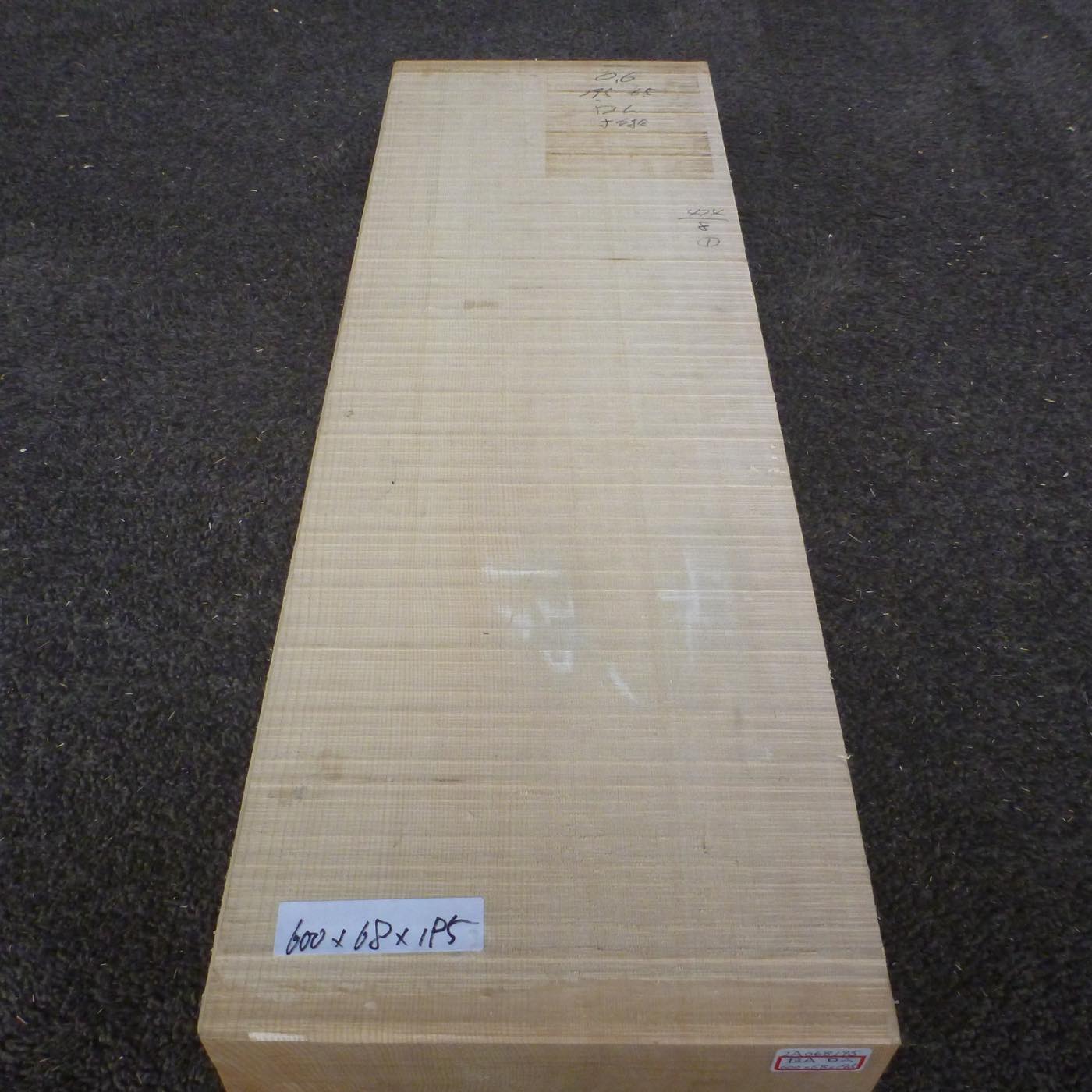 彫刻材 天然木曽檜 柾目盤 ラフ材 L600×T68×W195mm 2A068195 Aグレード 定番商品