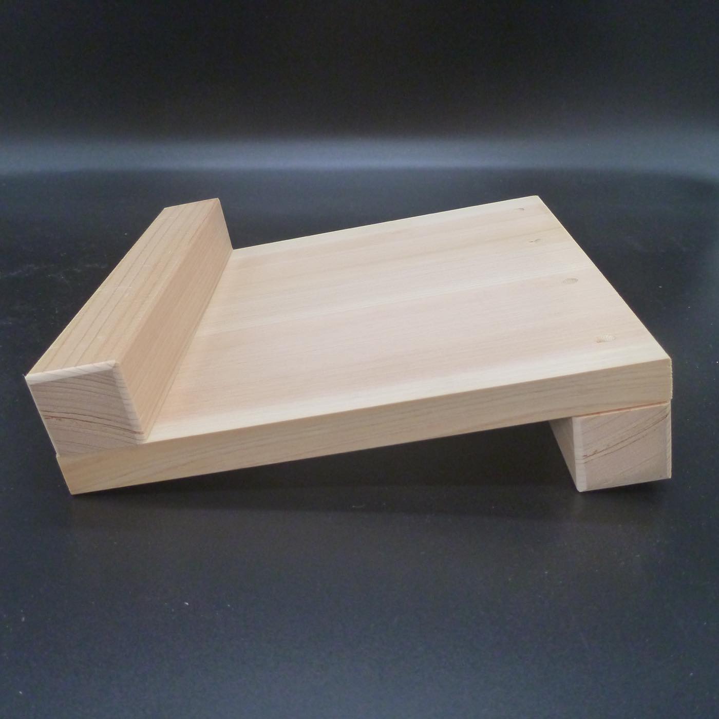 彫刻用作業台 小 桧製 200×200×15mm 留め板30×30mm sagyoudai-syou